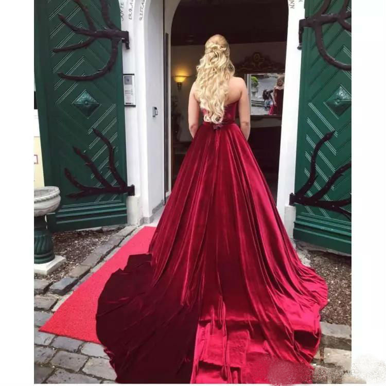 Elegant Burgundy Velvet Prom Dresses 2019 Sweetheart Sleeveless Long Evening Dress Fashion Sweep Train Bridal Gowns Formal Party Wear Cheap