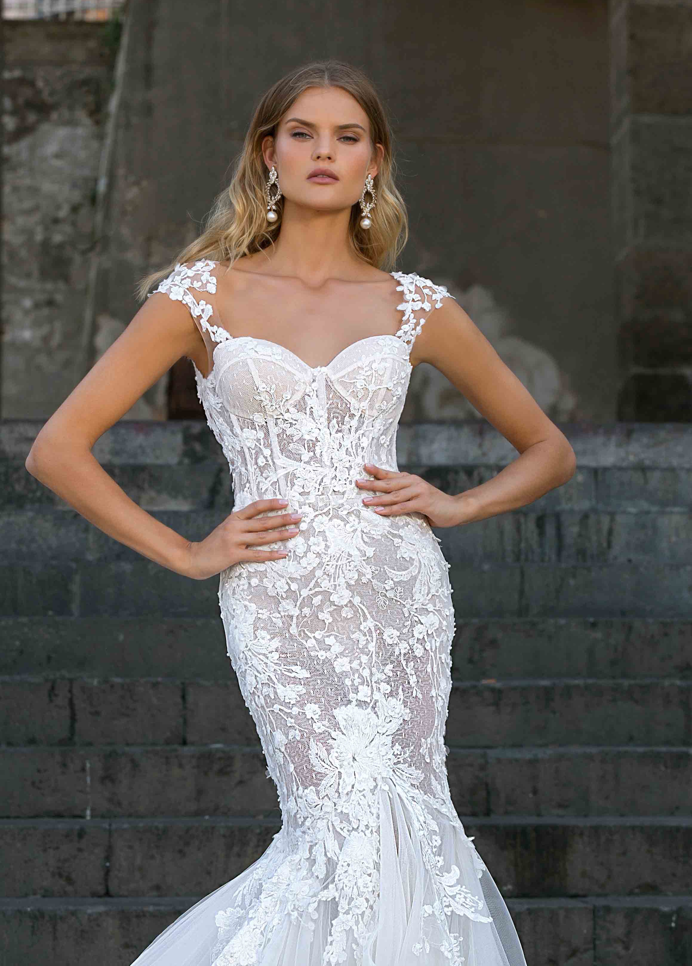 Berta White Mermaid Wedding Dresses Lace Appliques Sheer Back Tulle Sweep Train Bridal Gowns Custom Made 2020 robe de mairee