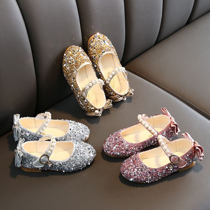 Princess Shoes for Girls lovely Little Kids trainers breathable Boy Girls sneakers comfortable Winter Kids Footwear for new year New Arrival
Princess Shoes for Girls lovely Little Kids trainers breathable Boy Girls sneakers comfortable Winter Kids Footwear for new year New Arrival