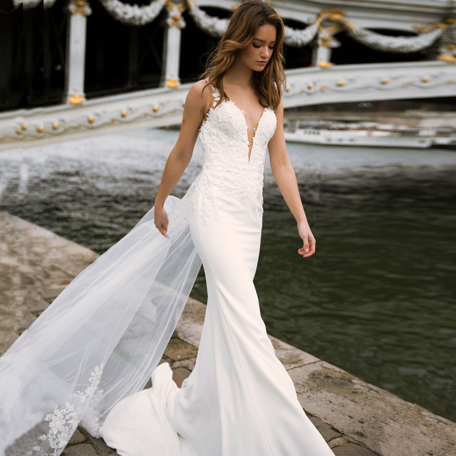 Elegant Mermaid Wedding Dresses 2020 with Detachable Train Tulle Appliques Bridal Dress Custom Plus size Wedding Gown Vestido De Novia