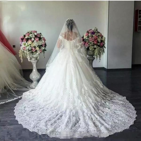 High Quality Fall 2019 Princess Wedding Dresses Bridal Gowns Off The Shoulder Neckline Lace-up Back Pretty Lace and Tulle White Ball Gowns