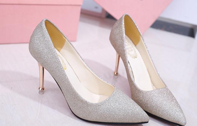 2019 Women's shoes in Spring and Autumn with New style High heel fine heel pointed end sequined cloth@2128, Gold
2019 Women's shoes in Spring and Autumn with New style High heel fine heel pointed end sequined cloth@2128, Gold