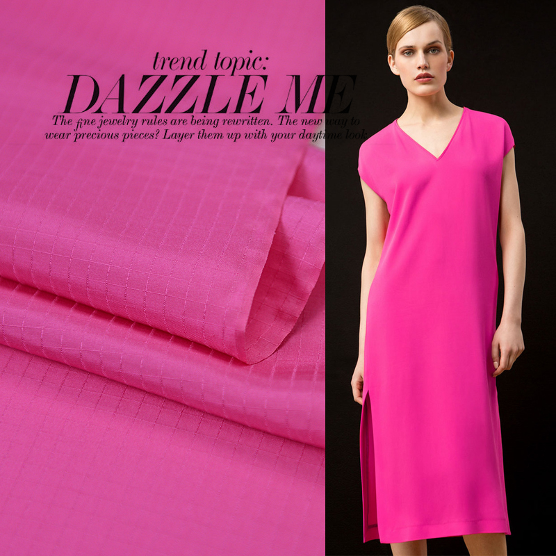 Spring and Summer New 100% Silk Pure Color Habotai Fabric for Women Dress 114cm Wide 14 Momme Soft Cloth for Diy Sewing Sale Hot
Spring and Summer New 100% Silk Pure Color Habotai Fabric for Women Dress 114cm Wide 14 Momme Soft Cloth for Diy Sewing Sale Hot