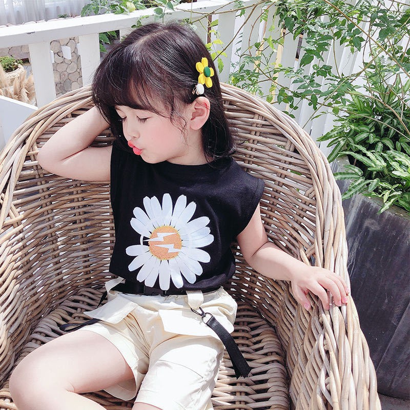 Fashion Kids Summer Clothes Set Black Little Daisies Short Sleeve T-shirt Tops+Shorts 2PC Cargo Suit Free belt, Black t-shirt
Fashion Kids Summer Clothes Set Black Little Daisies Short Sleeve T-shirt Tops+Shorts 2PC Cargo Suit Free belt, Black t-shirt