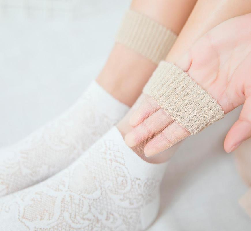 10pcs/lot New Fashion Socks for women hollow Reticle Silk Heap Casual Crew Socks for four reason, White
10pcs/lot New Fashion Socks for women hollow Reticle Silk Heap Casual Crew Socks for four reason, White
