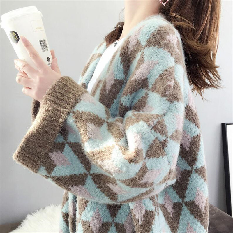 Sweater coat women's cardigan spring and autumn 2019 new loose diamond lattice bat sleeve long-sleeved sweater shirt, Gray
Sweater coat women's cardigan spring and autumn 2019 new loose diamond lattice bat sleeve long-sleeved sweater shirt, Gray
