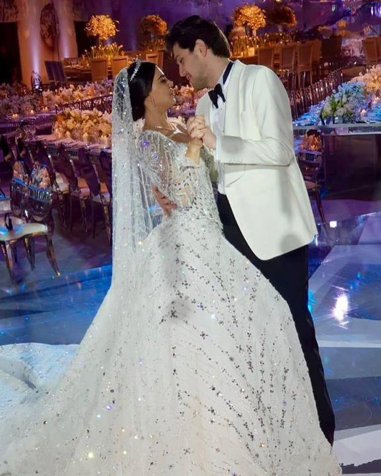 Ball Gown Lace Dresses with Cathedral Train Beaded Long Sleeves Bridal Gowns Dubai Arabic Plus Size Wedding Dress s