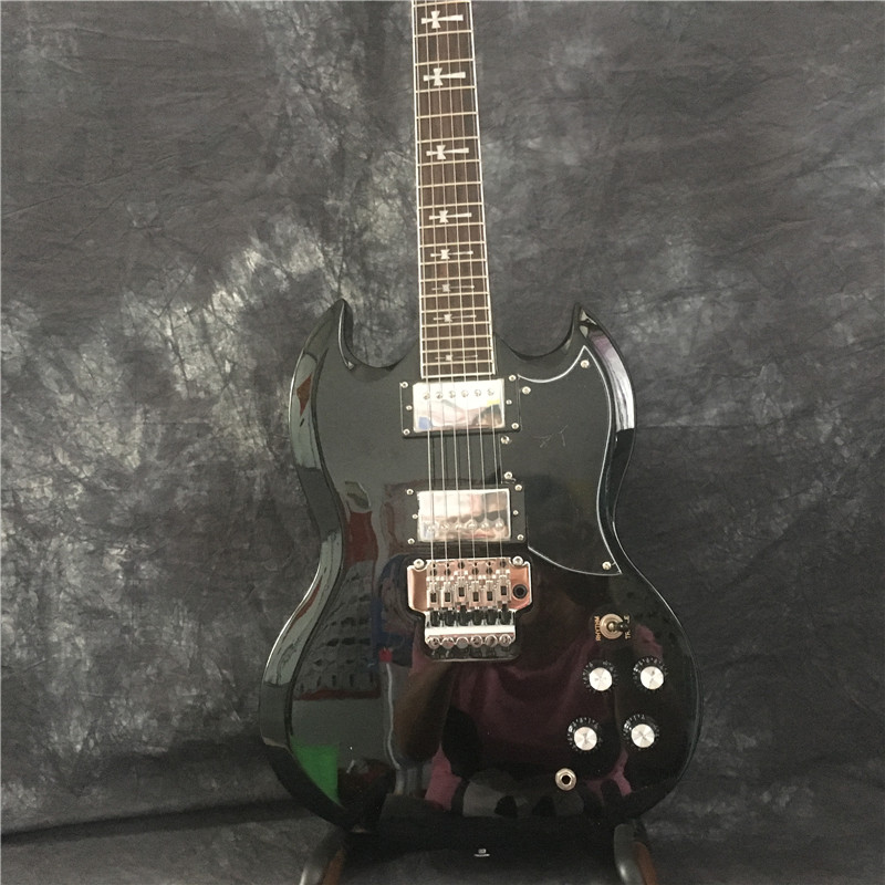 Customized Sg black electric guitar with vibrato Sg guitar, 24 grades, any style of guitar can be customized, free shipping
Customized Sg black electric guitar with vibrato Sg guitar, 24 grades, any style of guitar can be customized, free shipping
