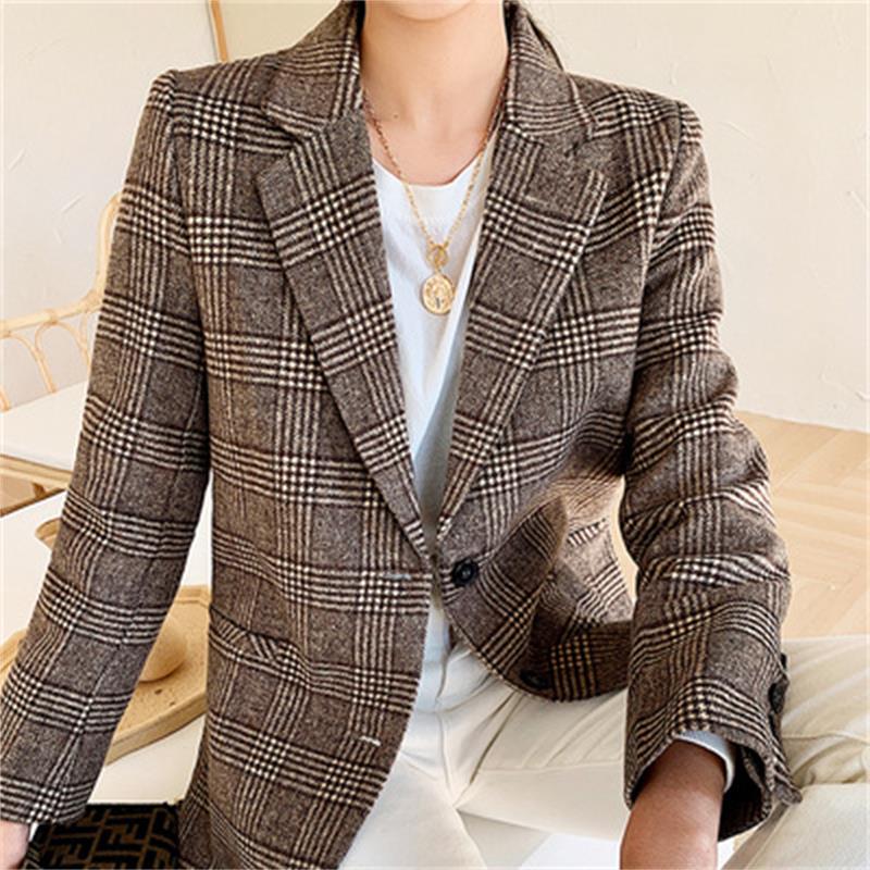Fashion plaid suit fall / winter high quality loose casual small suit jacket women retro woolen plaid women Blazers New
Fashion plaid suit fall / winter high quality loose casual small suit jacket women retro woolen plaid women Blazers New