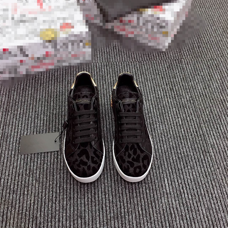 New Low top Sneaker Plaid pattern Platform Classic Suede Leather Sports Skateboarding Shoes Men Women Sneakers size35-45, Black
New Low top Sneaker Plaid pattern Platform Classic Suede Leather Sports Skateboarding Shoes Men Women Sneakers size35-45, Black