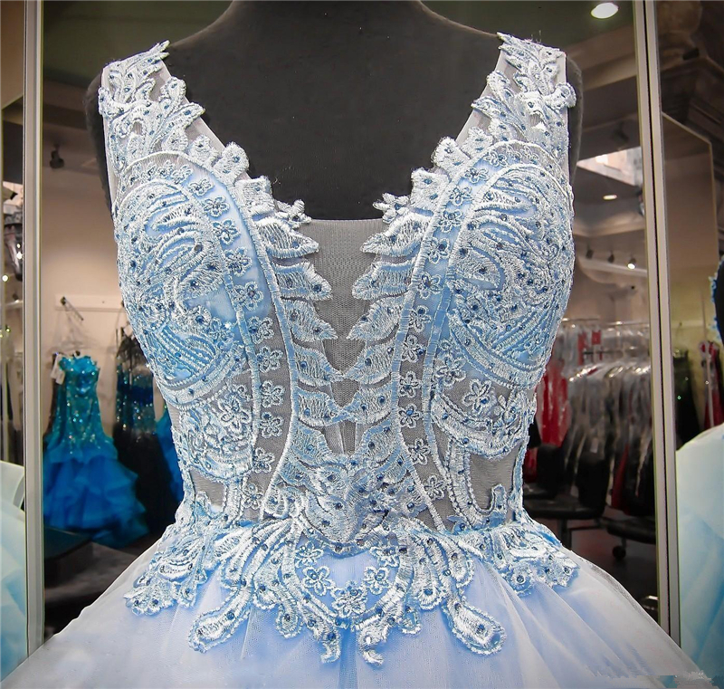 2020 New Arrival Light Sky Blue Sweet 16 Tulle Lace Quinceanera Dresses vestido debutante 15 anos Ball Gowns V Neck Sheer Prom Dress QC1485