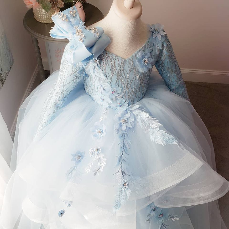 elegant backless lace flower girl dresses with long sleeves and bow tiers vintage pageant gown f054
