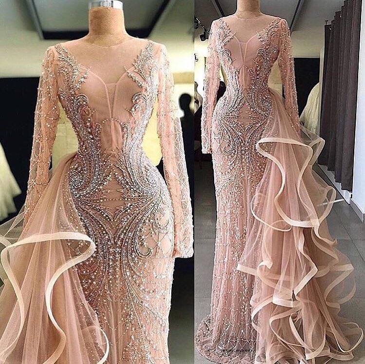 Champagne Luxurious Crystals Beaded Evening Dresses Long Sleeves Sheath Prom Dresses Stunning Pageant Formal Party Gowns