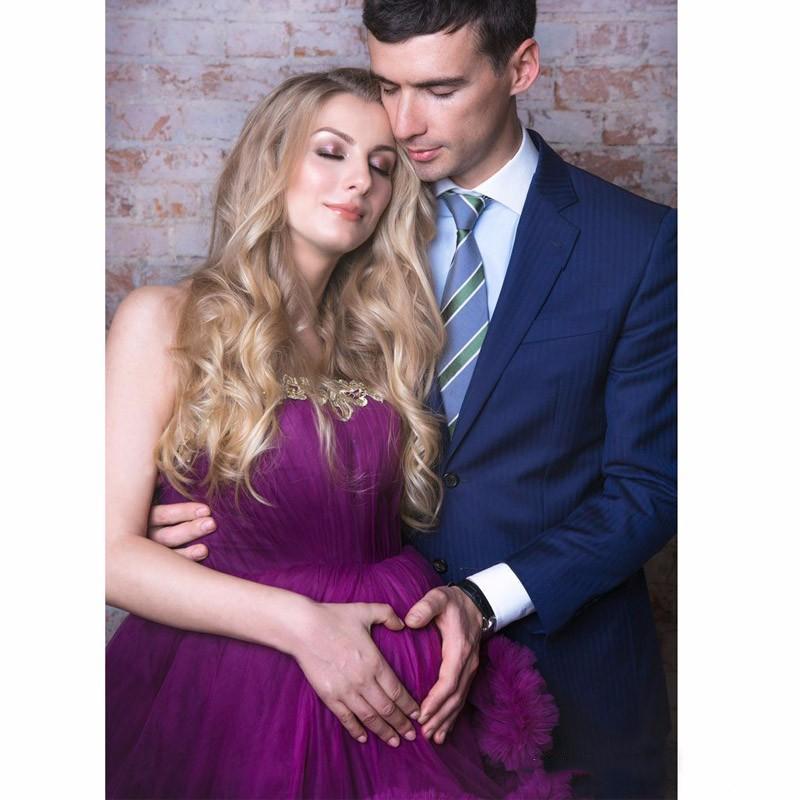 2019 Pregnant Wedding Dresses With Gold Appliqued A Line Strapless High Waist Tiered Skirts Tulle Puffy Maternity Beach Wedding Bridal Gowns