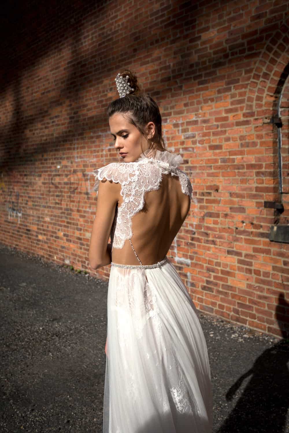 2019 Lace Boho Wedding Dresses Two Pieces High Collar Thigh High Slits Solo Merav Beach Wedding Dress Backless Cheap Bridal Gowns