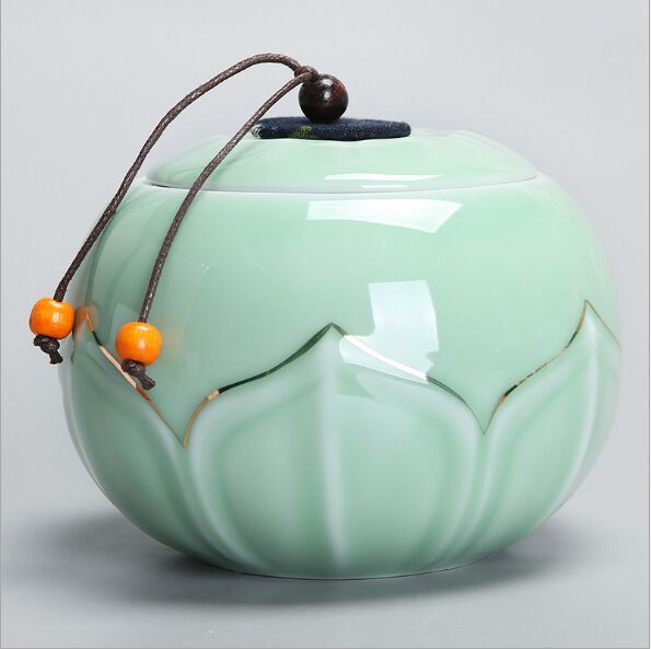 Porcelain tea caddy blue & white porcelain caddy painted gold lotus caddy pottery and porcelain household expenses 4 two package sealed tea
Porcelain tea caddy blue & white porcelain caddy painted gold lotus caddy pottery and porcelain household expenses 4 two package sealed tea