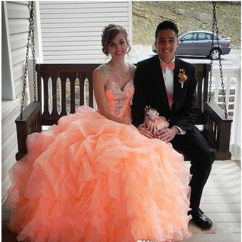 Peach Orange Quinceanera Dresses Beaded Tiered Ruffles Sleeveless Sweet 16 Dresses Elegant Prom Evening Party Organza Gowns 2020 Cheap