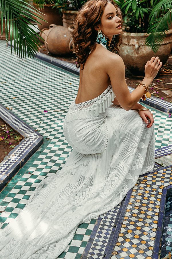 Punk Style Mermaid Wedding Dresses Halter Lace Appliqued Tassel Sweep Train Backless Vintage Bohemian Wedding Dress Custom Made Bridal Gowns