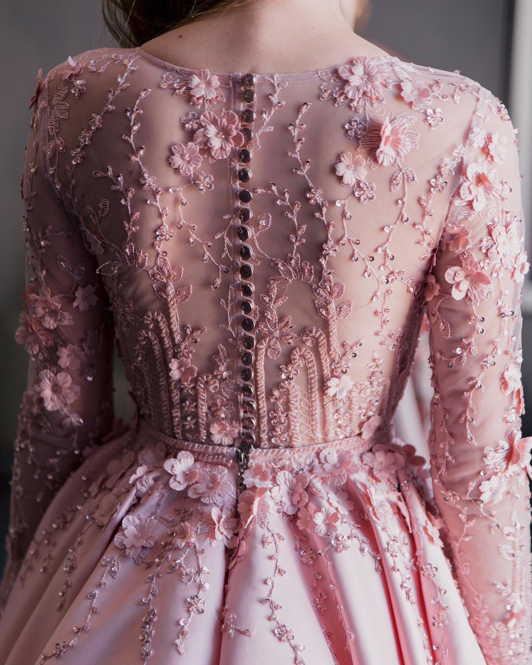 Modest New Arrival Evening Dresses Jewel Neck Long Sleeve Sequins Applique Ruched Formal Dresses Button Knee Length Party Gowns