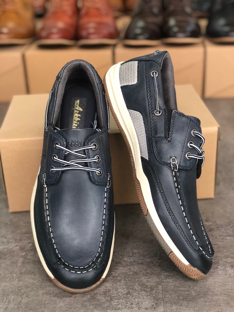 Classic summer staple for mens boat shoes top-sider gold 3 eye footwear styles rubber sole 100% Genuine leather with box NO04, Grey
Classic summer staple for mens boat shoes top-sider gold 3 eye footwear styles rubber sole 100% Genuine leather with box NO04, Grey