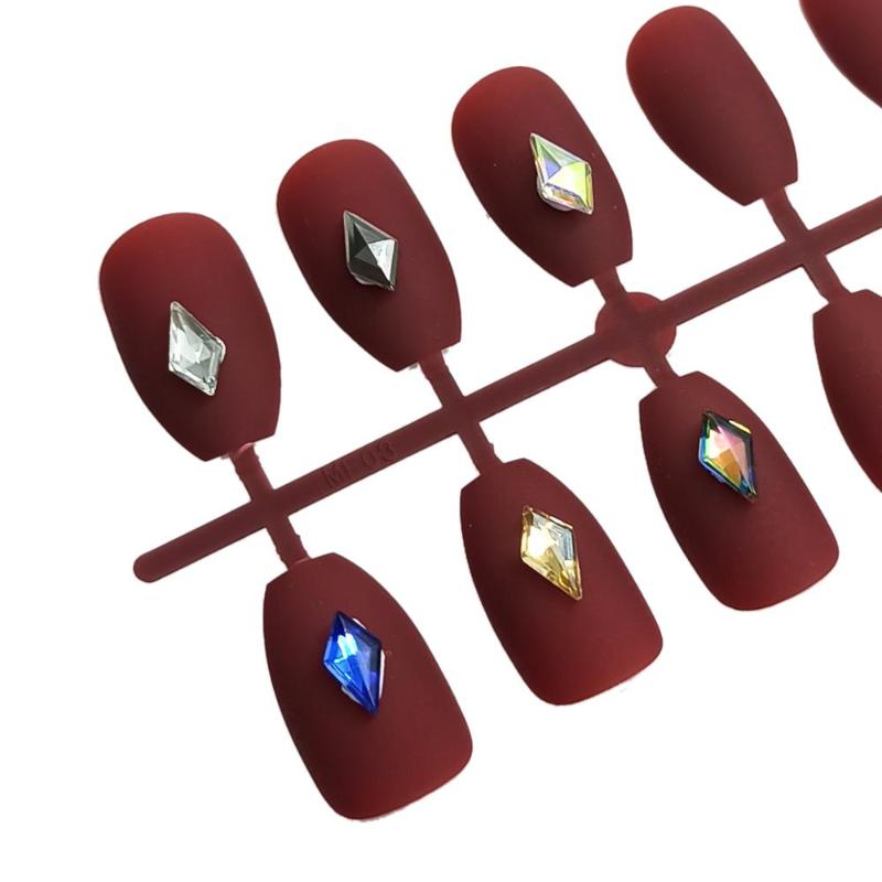 30pcs nail art rhinestone pointed bottom arrow crystal glass 5x9mm for 3D nail art DIY decoration items
30pcs nail art rhinestone pointed bottom arrow crystal glass 5x9mm for 3D nail art DIY decoration items