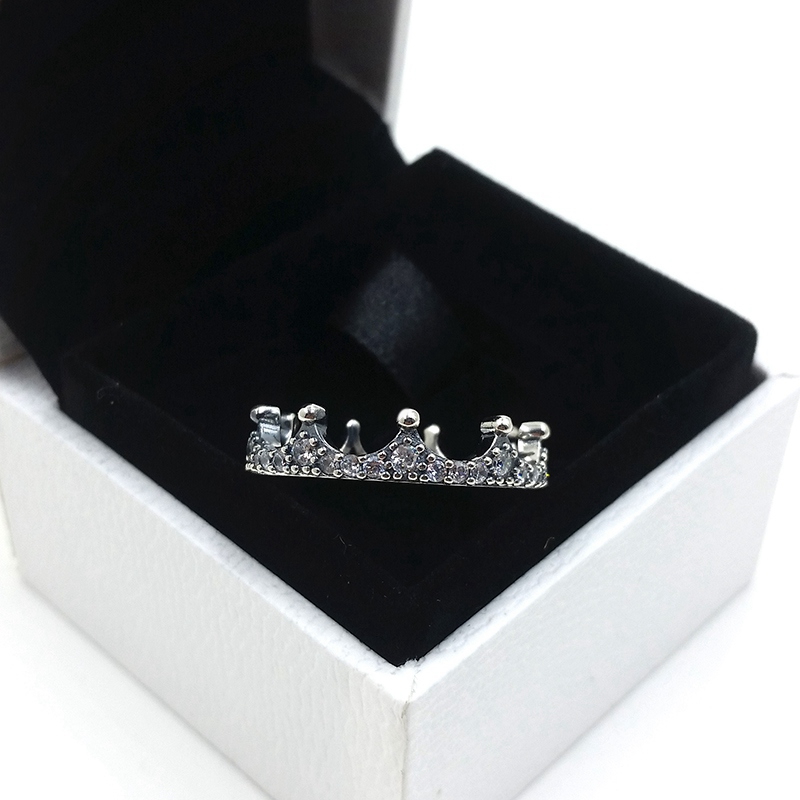 Temperament Charm Crown Ring For Pandora Luxury Designer 925 Sterling Silver Rose Gold Plated CZ Diamond Women's Ring Original Box Set
Temperament Charm Crown Ring For Pandora Luxury Designer 925 Sterling Silver Rose Gold Plated CZ Diamond Women's Ring Original Box Set