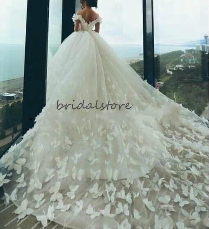 Boho Beach Ball Gown Butterfly Wedding Dresses Off Shoulder Cathedral Train Elegant African Wedding Gowns 2020 Corset robes de mariée