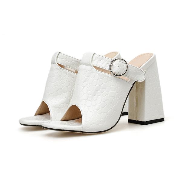 White Yellow Embossed Leather PU Chunky Heel Mules Designer Slides Women Designer Sandals 11cm Size 35 To 40, Black
White Yellow Embossed Leather PU Chunky Heel Mules Designer Slides Women Designer Sandals 11cm Size 35 To 40, Black