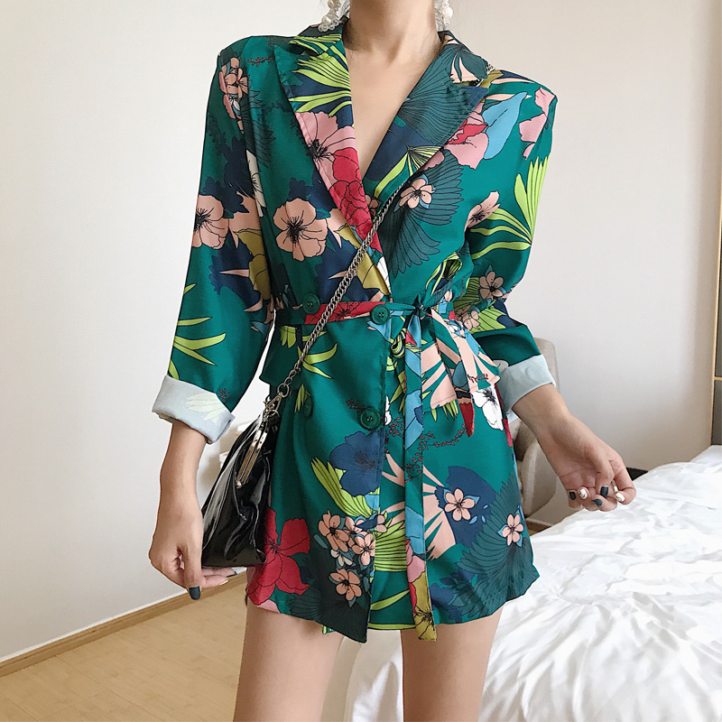 2019 Autumn New Blazer For Women Printing Mid-ling Style Belted Long Sleeve Jackets Elegant Loose Suits Female Veste Femme C8005, Green
2019 Autumn New Blazer For Women Printing Mid-ling Style Belted Long Sleeve Jackets Elegant Loose Suits Female Veste Femme C8005, Green