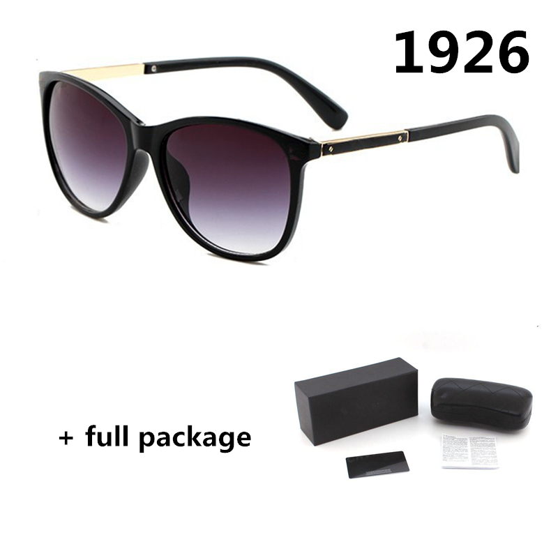 1926 New Ladies Fashion Sunglasses Round Trend Luxury Glasses Brand Designer Men Eyeglasses 4 Colors With Box, White;black
1926 New Ladies Fashion Sunglasses Round Trend Luxury Glasses Brand Designer Men Eyeglasses 4 Colors With Box, White;black