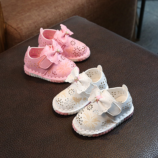 Children Leather Shoes Spring New Princess Baby Laser Flowers Single Baby Girl Birthday Shoes Baby Hollow Bow Flats, Pink
Children Leather Shoes Spring New Princess Baby Laser Flowers Single Baby Girl Birthday Shoes Baby Hollow Bow Flats, Pink