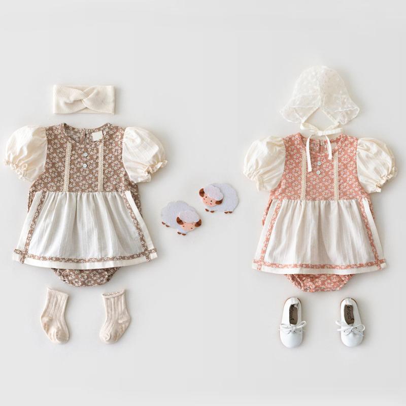 baby rompers summer cotton jumpsuit Rural style fake apron design with floral pattern and high-end printing rompers
baby rompers summer cotton jumpsuit Rural style fake apron design with floral pattern and high-end printing rompers