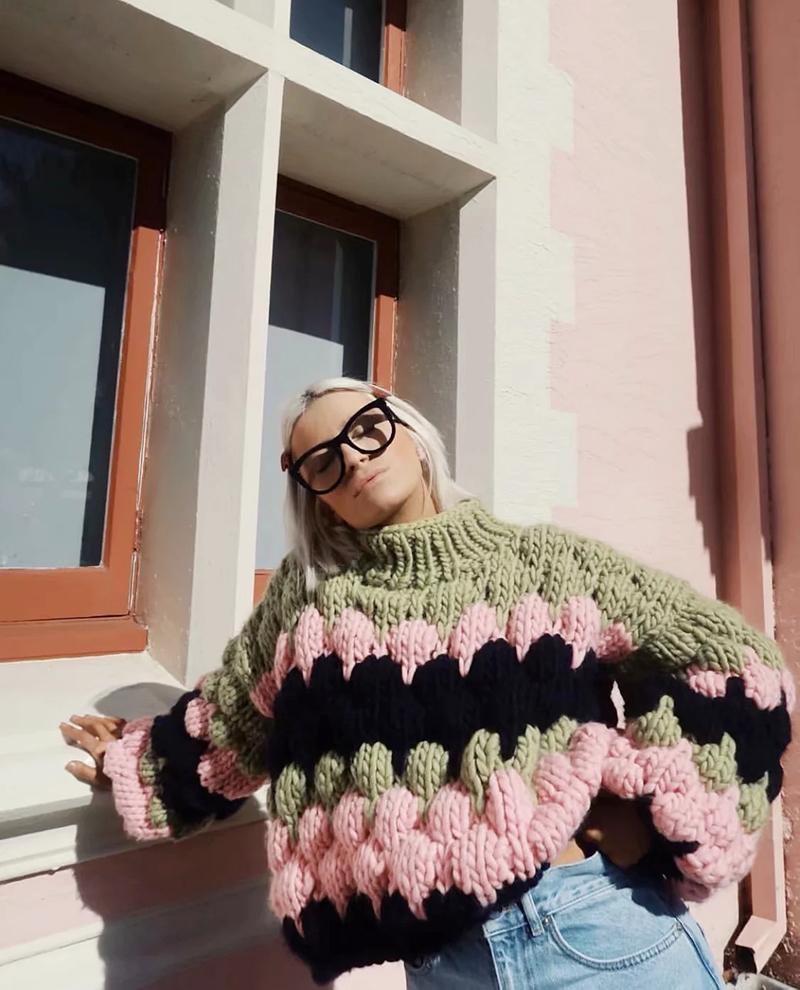 Fashion Winter Hand-knit warm Women sweaters 2020 winter green stripes loose lantern long sleeve sweater thick sweaters pullover for women, Same as picture
Fashion Winter Hand-knit warm Women sweaters 2020 winter green stripes loose lantern long sleeve sweater thick sweaters pullover for women, Same as picture