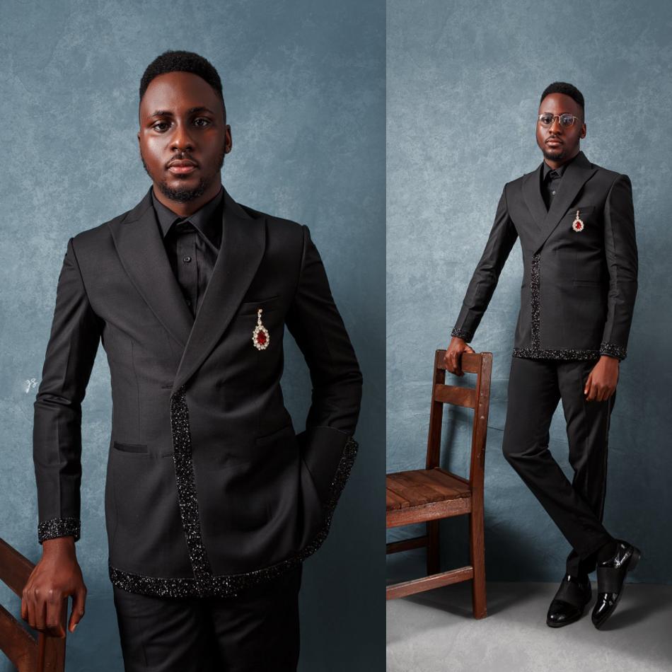 Mens Designer Wedding Tuxedos For Groomsmen Black Peaked Lapel Two Button Jacket Rhinestone Groom Pants Suits