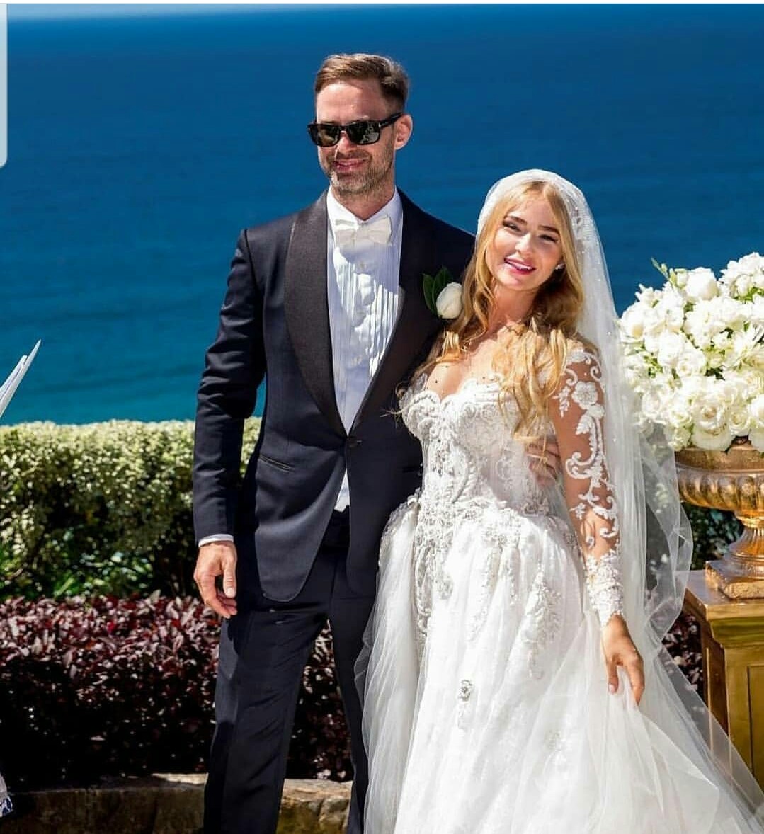 2020 Luxury Mermaid Wedding Dresses With Detachable Train Lace Appliques Jewel Neck Beach Wedding Dress Illusion Bodice Vestidos De Novia