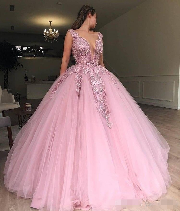 Quinceanera Dresses Pink Beading Plunging V Neck Straps Cutom Made Tulle Floor Length Beaded Sweet Pageant Prom Ball Gown