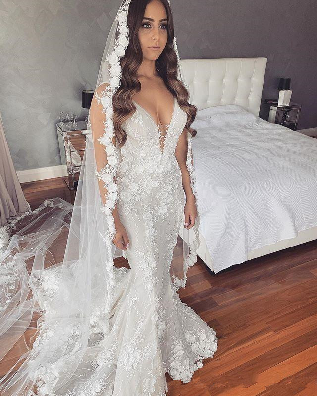 Elegant Mermaid Wedding Dresses 2020 Fashion 3D Floral Lace Applique Country Sweep Train Bride Beach Wedding Gown Robe de soiree