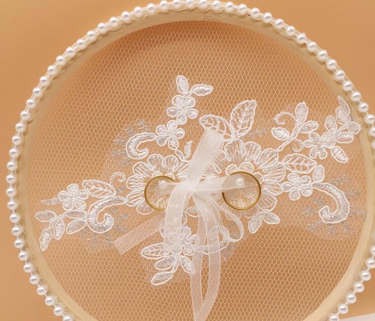 Wedding Ring Pillow Hollow Butterfly Round Ring Box Wedding Mariage Decor Ring Pillow Cushion Pearl with Bow Tie