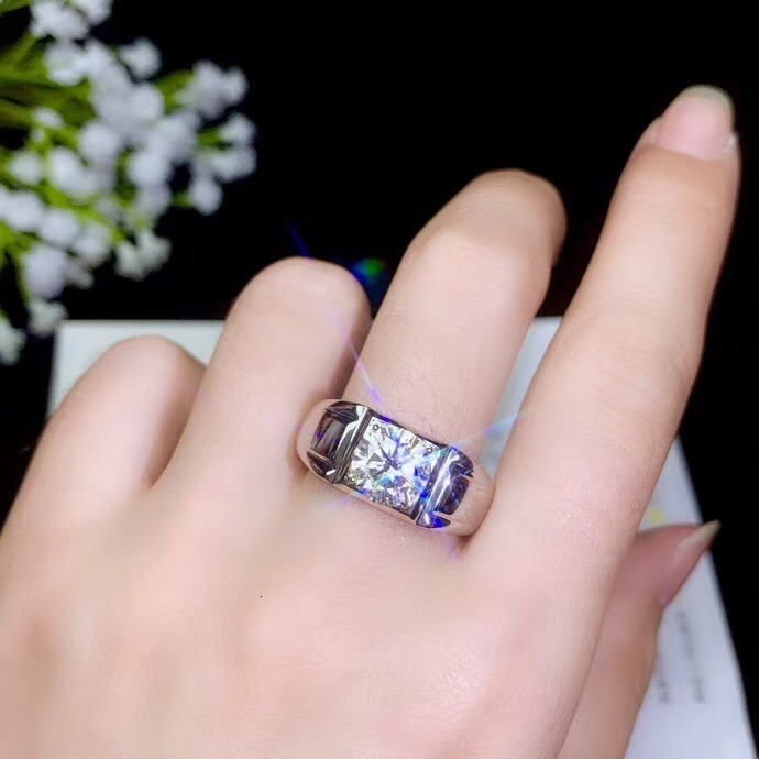 Moissanite Men's rings,2 carats gemstone, beautiful color, D color, VVS. CJ191205