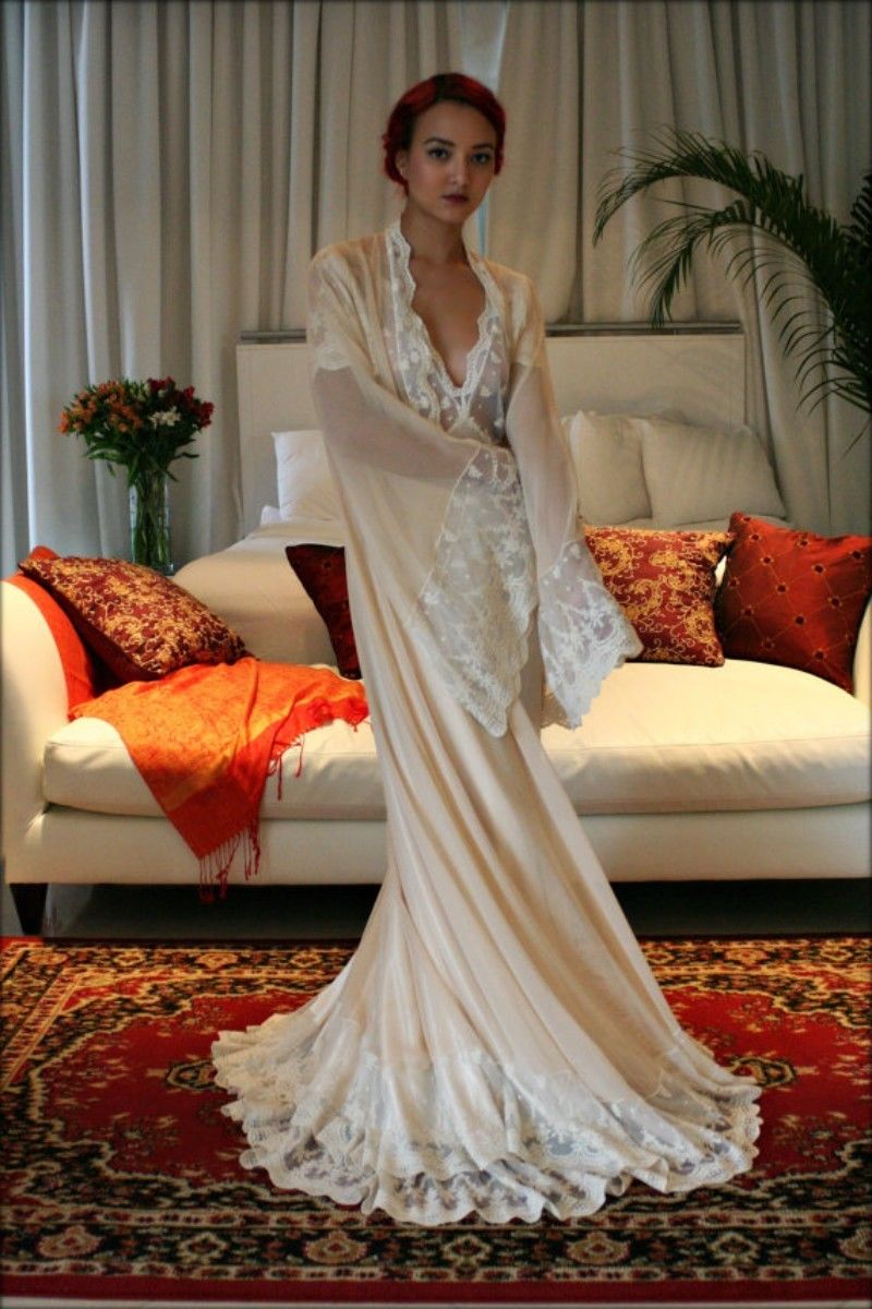Sexy Wedding Robes Gown Set 2 For Women pieces Deep V Neck Lace Trimmed Custom Long Sleeve Lingerie Bridal Sleepwear Nightgown Bathrobes