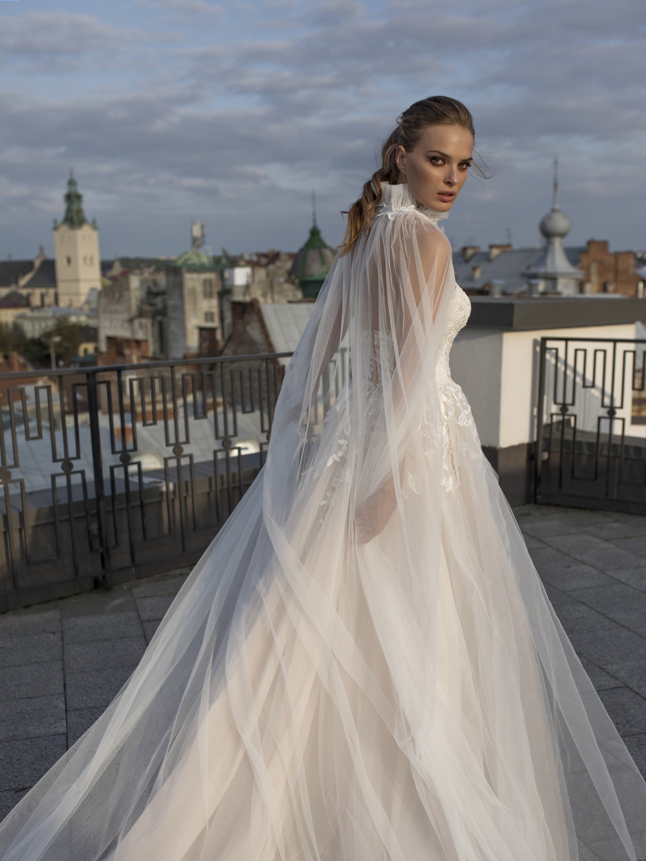 2019 Riki Dalal Cheap Wedding Dresses With Wrap Lace A Line Beach Bridal Gowns Custom Made Boho Wedding Dress Plus Size robe de