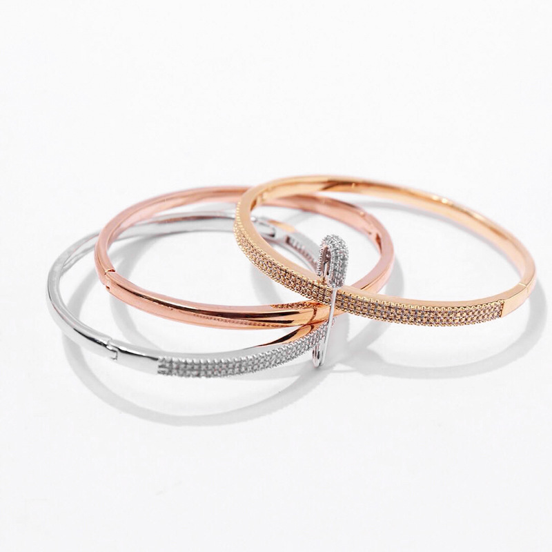 hot copper goldplated jewelry exquisite fashion inlaid with diamond threecolor pin smooth buckle bracelet