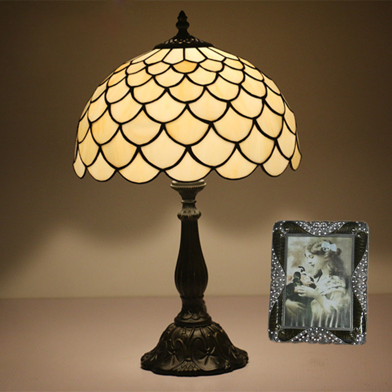 Antique Nordic Art Deco Table Lamp Rustic Stained Glass Vintage Bedside Desk Light Office Cafe Bar Table Lamp Light For Living Bed Room
Antique Nordic Art Deco Table Lamp Rustic Stained Glass Vintage Bedside Desk Light Office Cafe Bar Table Lamp Light For Living Bed Room