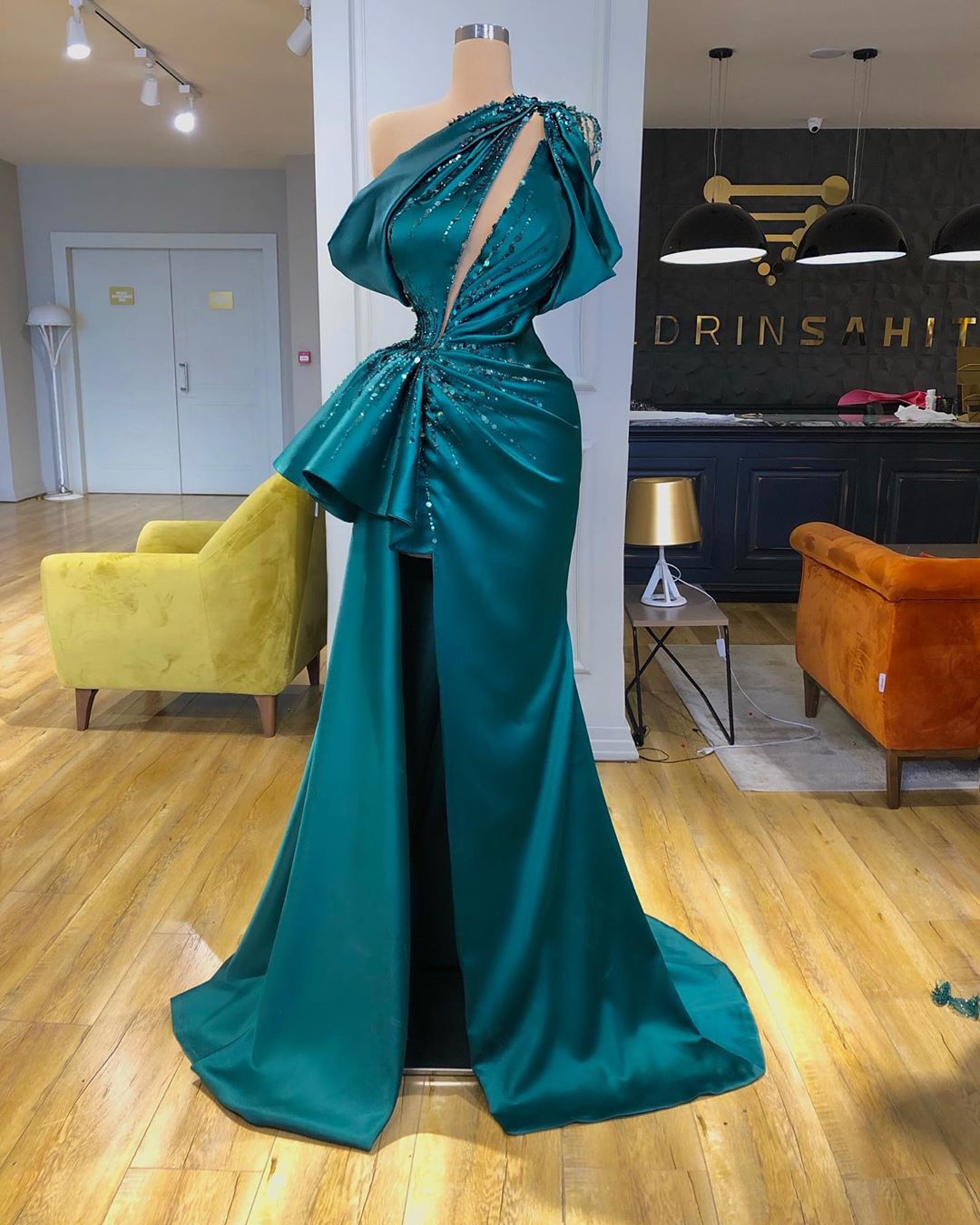Aso Ebi 2020 Arabic Navy Blue Sexy Evening Dresses One Shoulder Beaded Prom Dresses High Neck Formal Party Second Reception Gowns ZJ335
