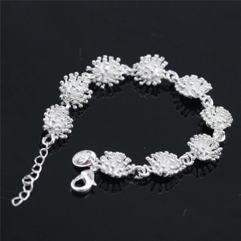 Charm Bracelets Fashion Silver Bracelet Exaggerated Temperament Starry Woman Hand Jewelry Chain
Charm Bracelets Fashion Silver Bracelet Exaggerated Temperament Starry Woman Hand Jewelry Chain