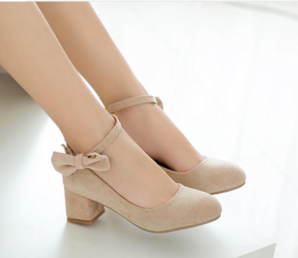 2019 bowknot Suede Women's shoes in Spring and Autumn with New style Middle heel Coarse heel round head shoes heel 3cm ,5cm #03, Black
2019 bowknot Suede Women's shoes in Spring and Autumn with New style Middle heel Coarse heel round head shoes heel 3cm ,5cm #03, Black
