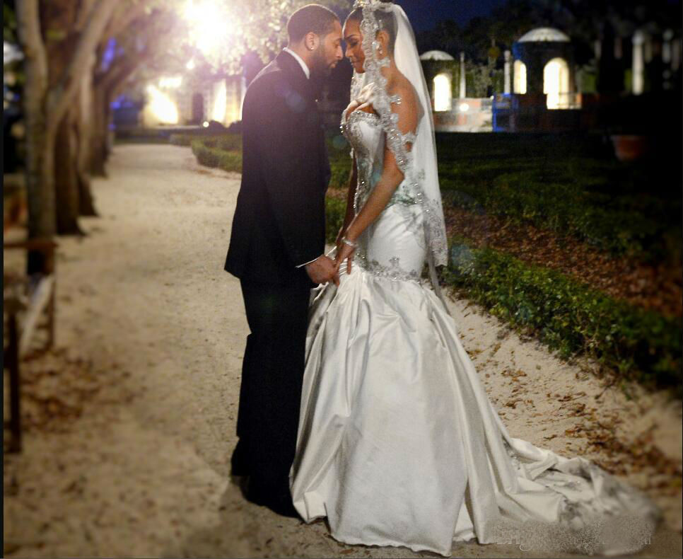 Gorgeous Sparkly Mermaid Wedding Dresses Sweetheart Satin Crystal Beaded Bridal Gowns Arabic Plus Size Wedding Dress
