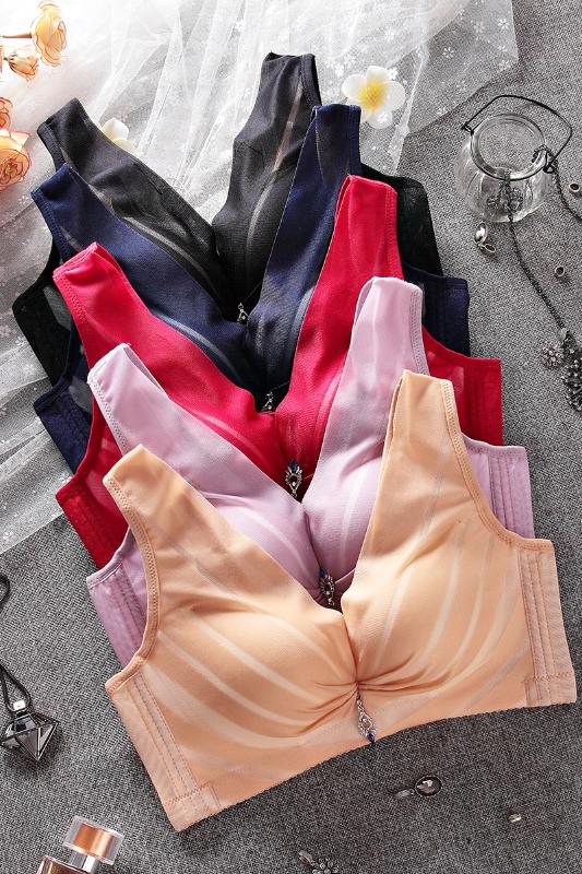 Women's Jacquard Sexy Lace Sports Bra Elastic Yoga Bra Top Sexy Deep V Gym Fitness Breathable Shockproof Sports Underwear, As show red
Women's Jacquard Sexy Lace Sports Bra Elastic Yoga Bra Top Sexy Deep V Gym Fitness Breathable Shockproof Sports Underwear, As show red