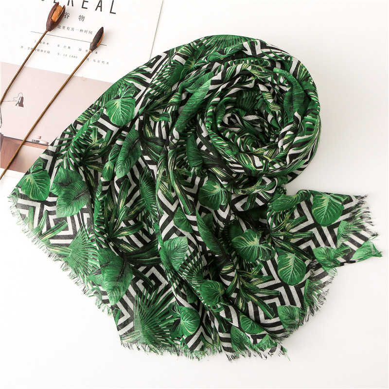women Scarf female summer national wind cotton and linen scarf malachite green printing gauze sunscreen silk scarf winter echarpe
