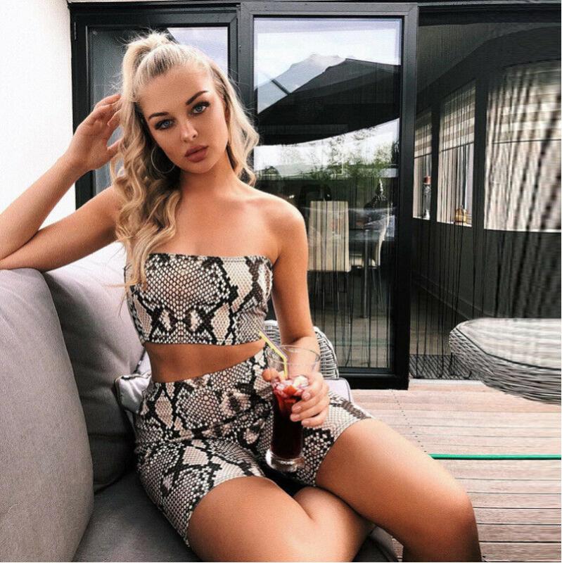 Summer Sexy Womens Yoga Set Snake Skin Print Tube Top With High Waist Shorts Bodycon Two Piece Sets Casual Outfits Sport Sets, As pic
Summer Sexy Womens Yoga Set Snake Skin Print Tube Top With High Waist Shorts Bodycon Two Piece Sets Casual Outfits Sport Sets, As pic
